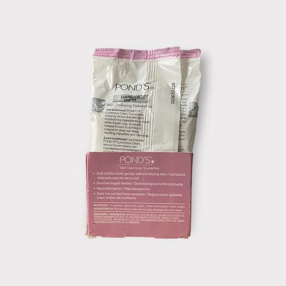 Pond's Luminous Clean with Solf White Kaolin Clay Wet Cleansing Towelletes 30 Ct - Picture 4 of 5